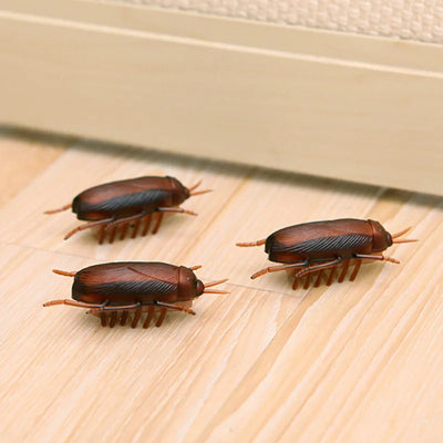 1pcs Funny Electronic Pet Interactive Play Toy For Cats Eletric Running Cockroach Pet Dog Cat Interactive Toy Battery Powered